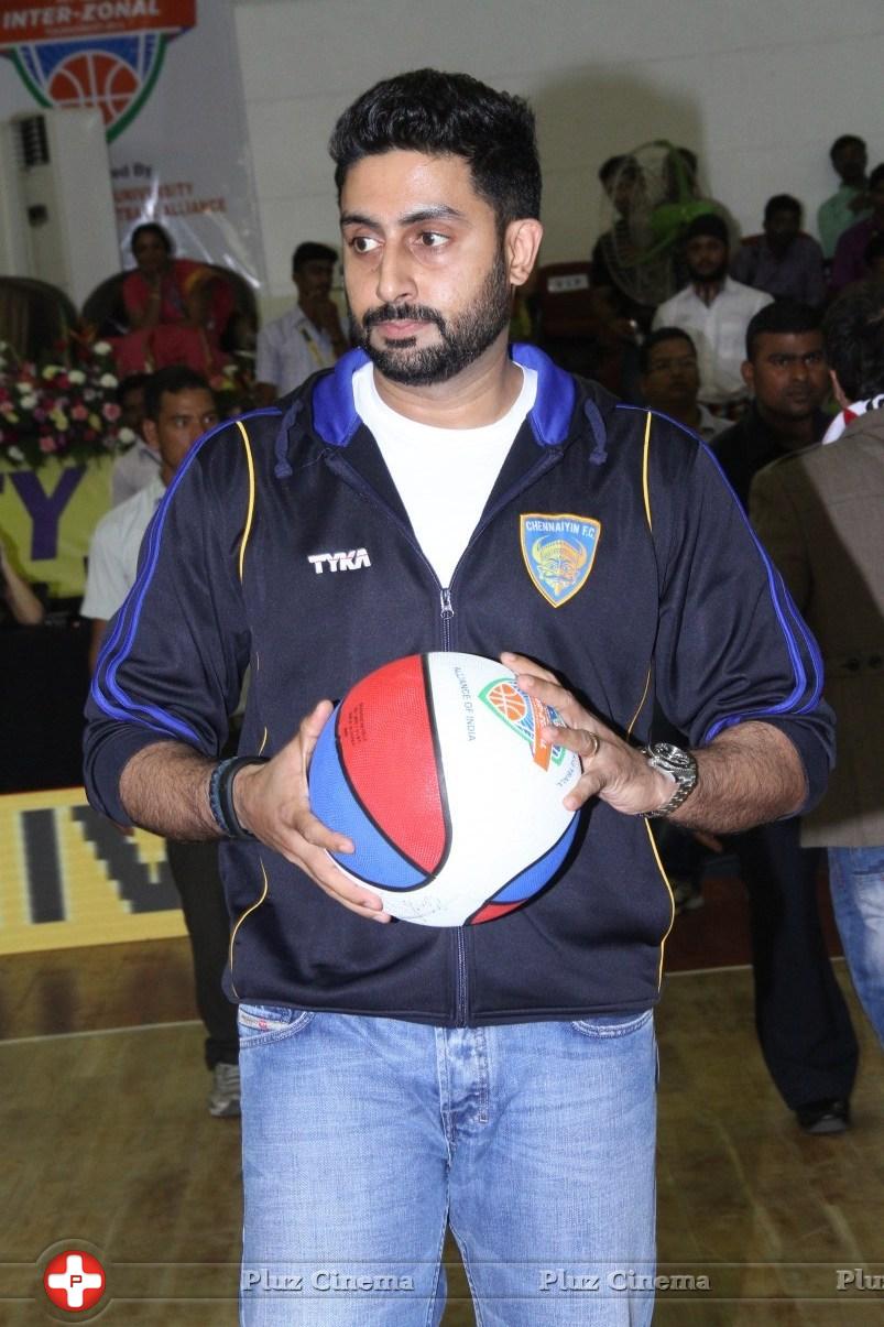 Abhishek Bachchan - Abhishek Bachchan at All India Inter University Basketball Tournament Photos | Picture 940345