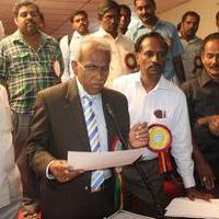 Kalaipuli S Thanu Team Winners Received Certificate Stills | Picture 943901