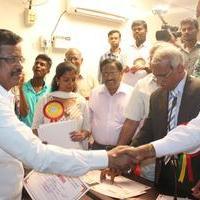 Kalaipuli S Thanu Team Winners Received Certificate Stills | Picture 943906