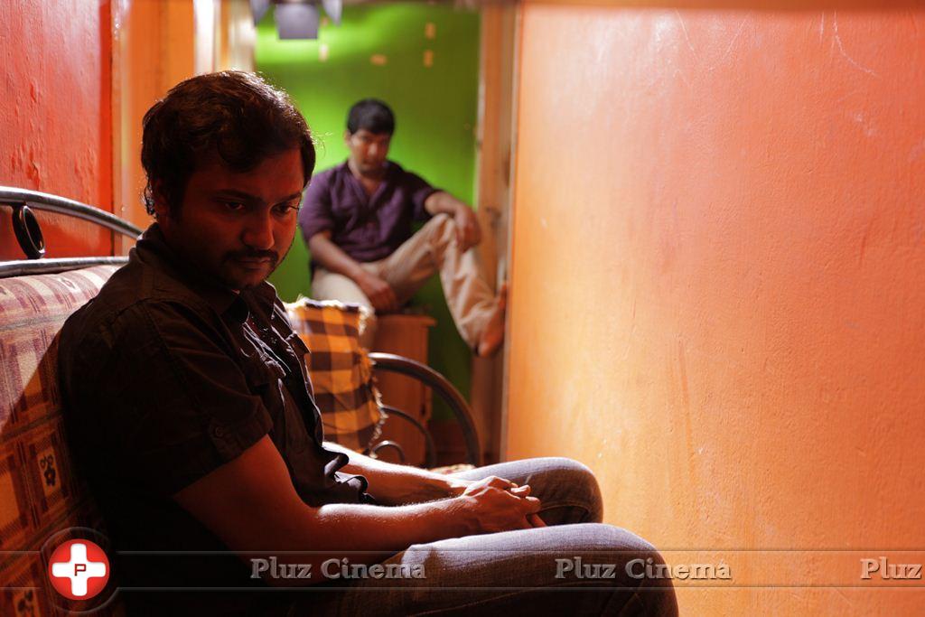 Bobby Simha - Chennai Ungalai Anbudan Varaverkiradhu Movie Stills | Picture 947619