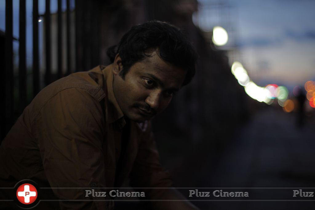 Bobby Simha - Chennai Ungalai Anbudan Varaverkiradhu Movie Stills | Picture 947681