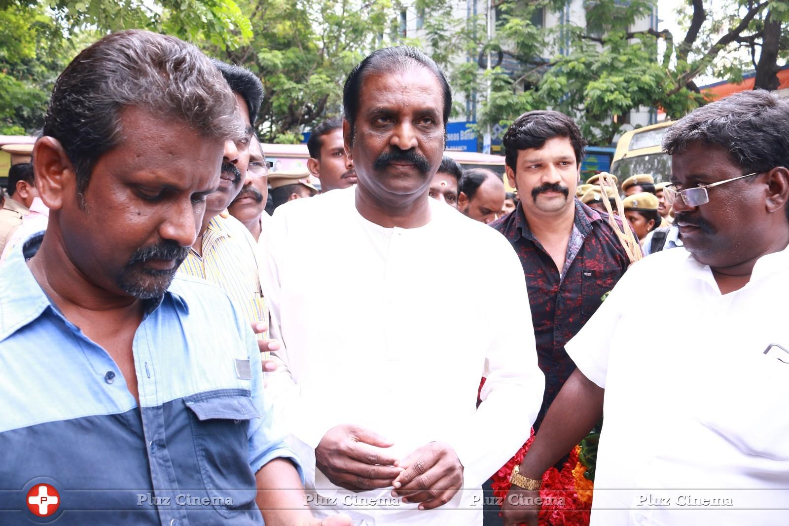Vairamuthu - Celebrities Pay Last Respect to M. S. Viswanathan Stills | Picture 1062121