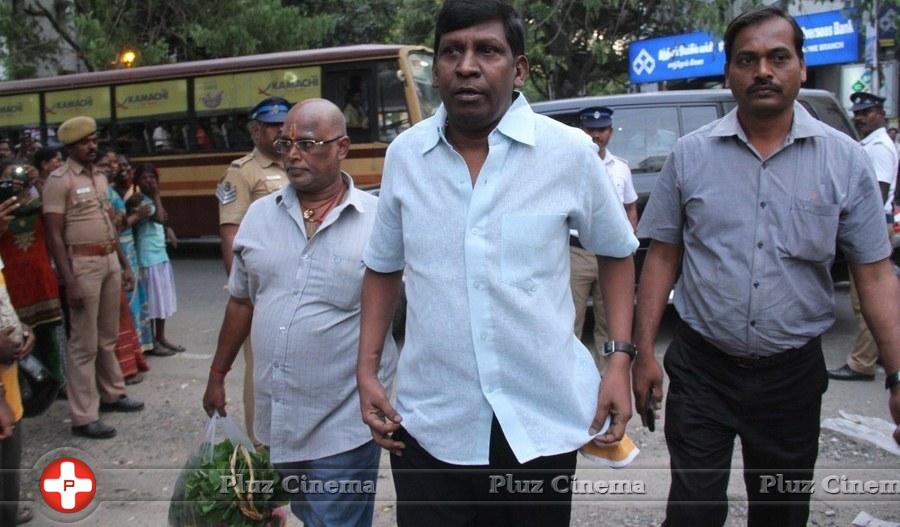 Vadivelu - MS Viswanathan Funeral Photos | Picture 1063670
