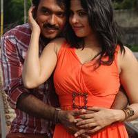 FB Statushae Podu Chat Pannu Movie Photos | Picture 1074664