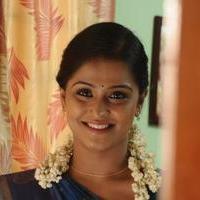 Remya Nambeesan - Naalu Polisum Nallairuntha Oorum Movie New Stills | Picture 1074797