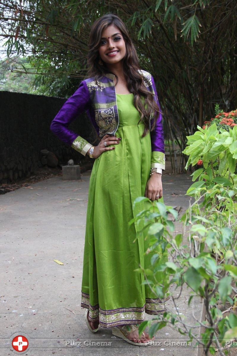 Ashna Zaveri - Inimey Ippadithaan Movie Press Meet Stills | Picture 1040369