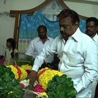 Vijayakanth Last Respect to Director Ameerjan Photos | Picture 994115