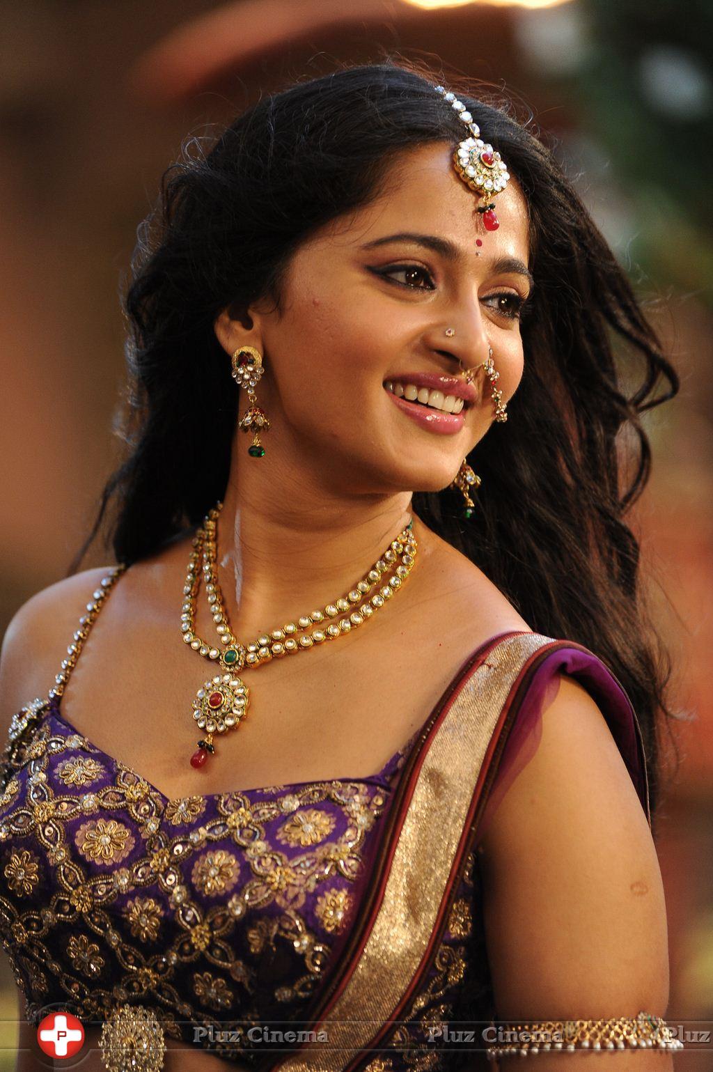 Anushka Shetty - Rudrama Devi Movie Stills | Picture 995283