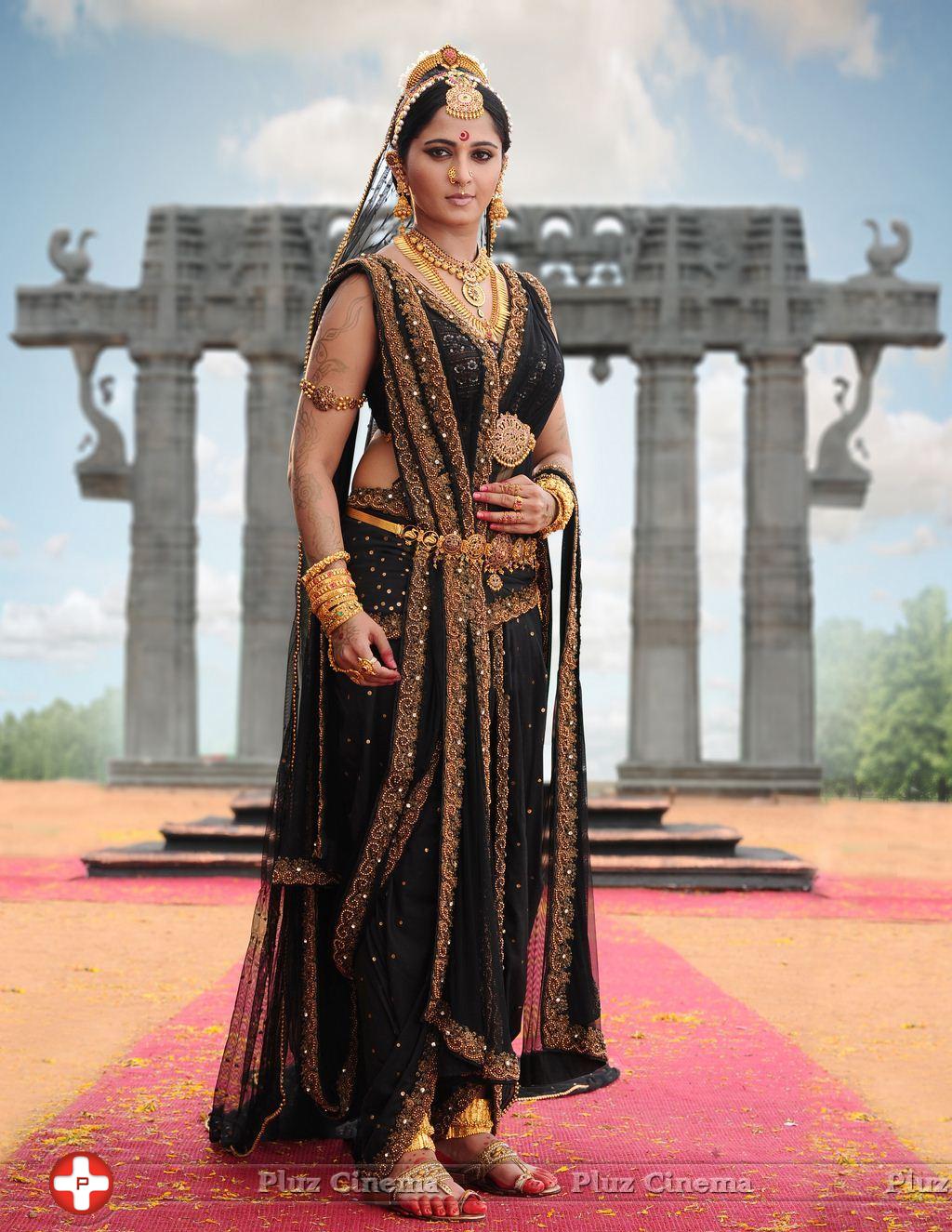 Anushka Shetty - Rudrama Devi Movie Stills | Picture 995292