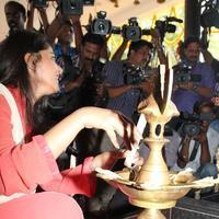 Anushka Shetty - Inji Idupazhagi Movie Pooja Stills | Picture 994925