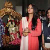 Anushka Shetty - Inji Idupazhagi Movie Pooja Stills | Picture 994939