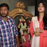 Inji Idupazhagi Movie Pooja Stills | Picture 994941