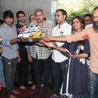 Inji Idupazhagi Movie Pooja Stills | Picture 994950