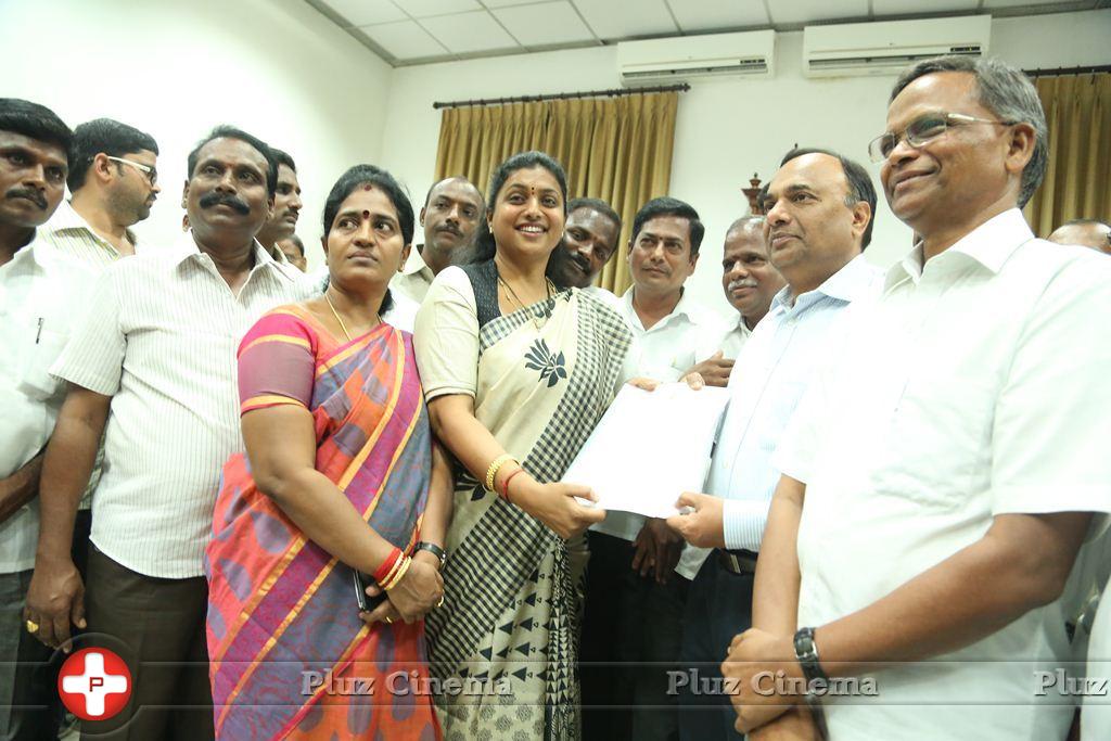 Roja meets Southern Railway General Manager Stills | Picture 1037195