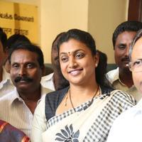 Roja (Actress) - Roja meets Southern Railway General Manager Stills | Picture 1037169