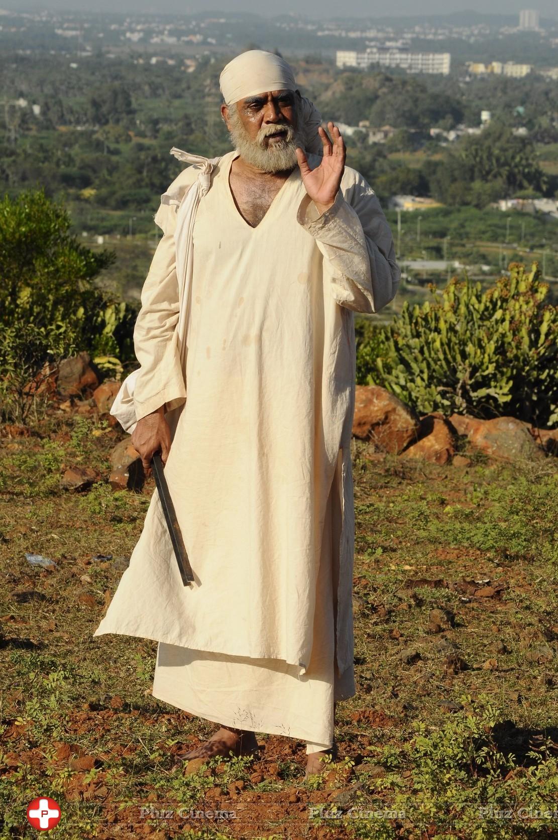 Thalaivasal Vijay - Aboorva Mahan Movie Stills | Picture 1038584