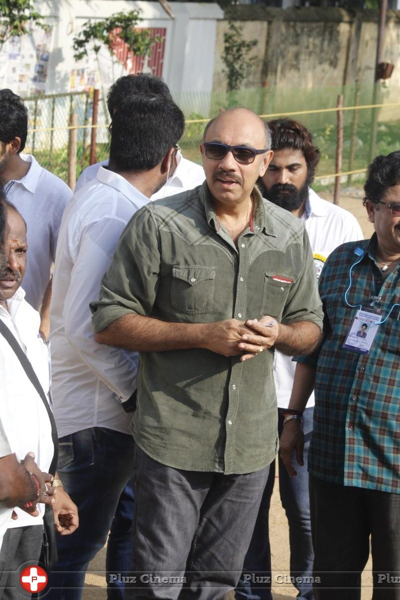 Sathyaraj - Sathyaraj and Kushboo Votes for Nadigar Sangam Elections 2015 Photos | Picture 1140392