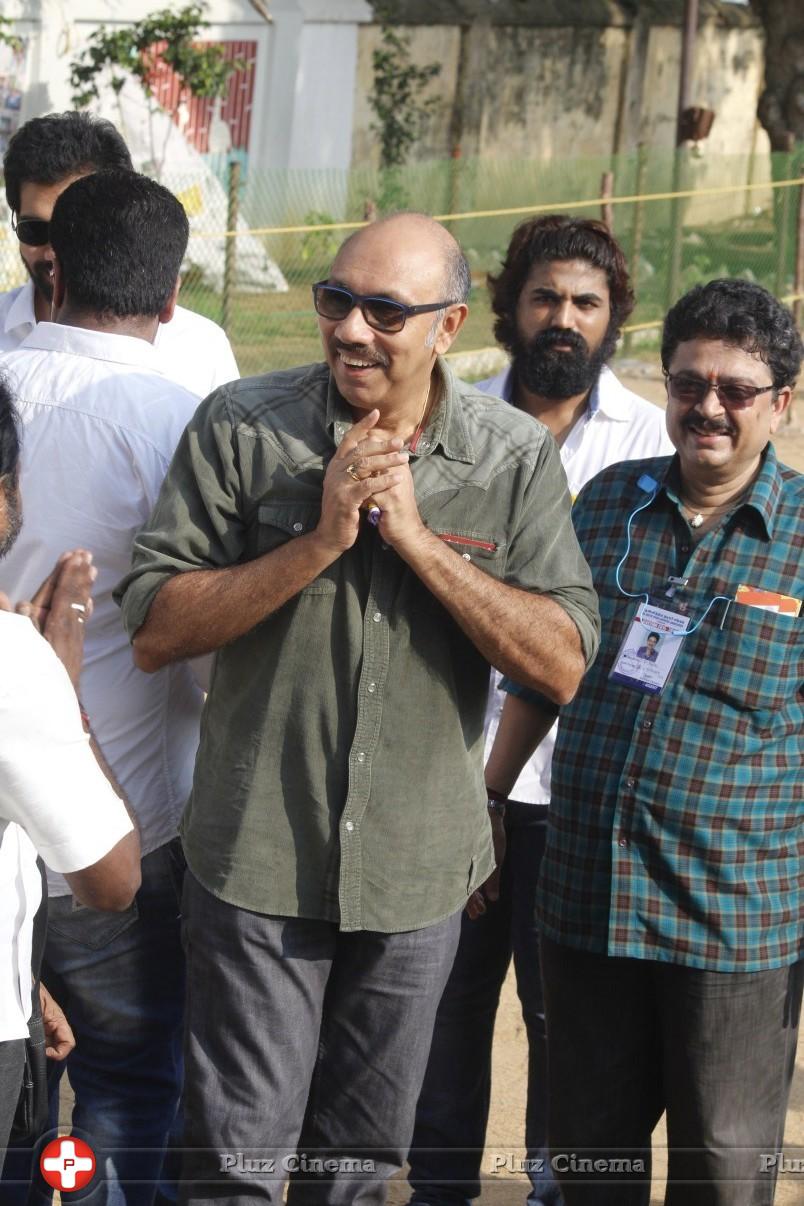 Sathyaraj - Sathyaraj and Kushboo Votes for Nadigar Sangam Elections 2015 Photos | Picture 1140393