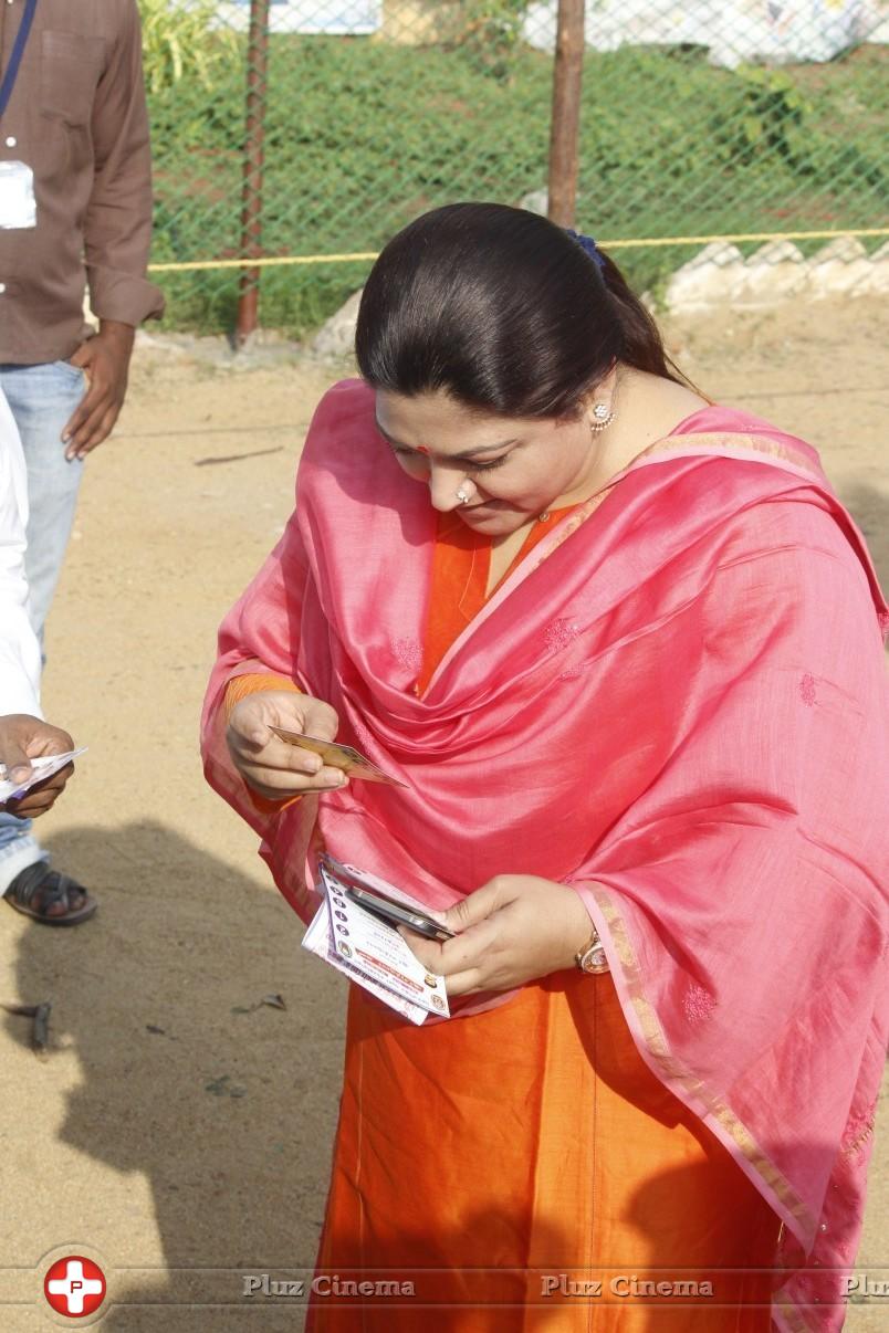 Kushboo Sundar - Sathyaraj and Kushboo Votes for Nadigar Sangam Elections 2015 Photos | Picture 1140413