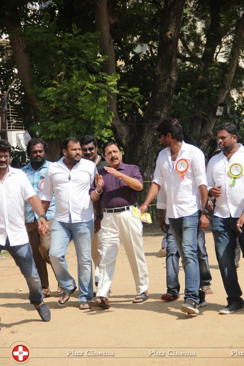 Sathyaraj and Kushboo Votes for Nadigar Sangam Elections 2015 Photos | Picture 1141185