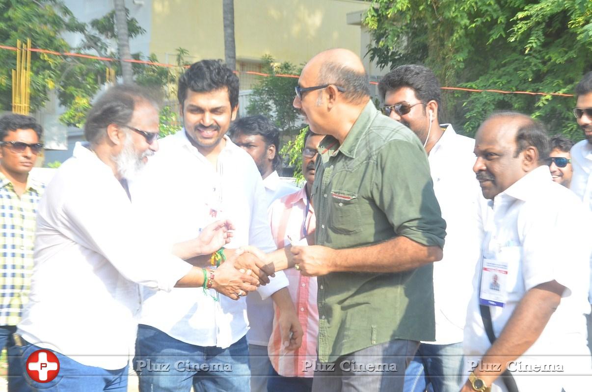 Sathyaraj and Kushboo Votes for Nadigar Sangam Elections 2015 Photos | Picture 1141286