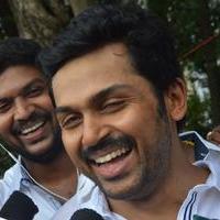 Karthi - Sathyaraj and Kushboo Votes for Nadigar Sangam Elections 2015 Photos | Picture 1141245