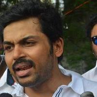 Karthi - Sathyaraj and Kushboo Votes for Nadigar Sangam Elections 2015 Photos | Picture 1141257