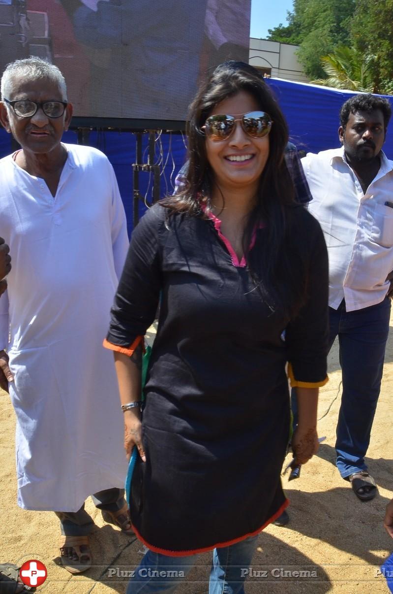 Kamal Hassan and Gautami Votes for Nadigar Sangam Elections 2015 Photos | Picture 1141816