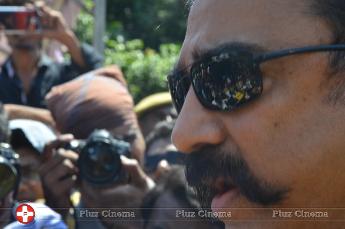Kamal Haasan - Kamal Hassan and Gautami Votes for Nadigar Sangam Elections 2015 Photos | Picture 1141847