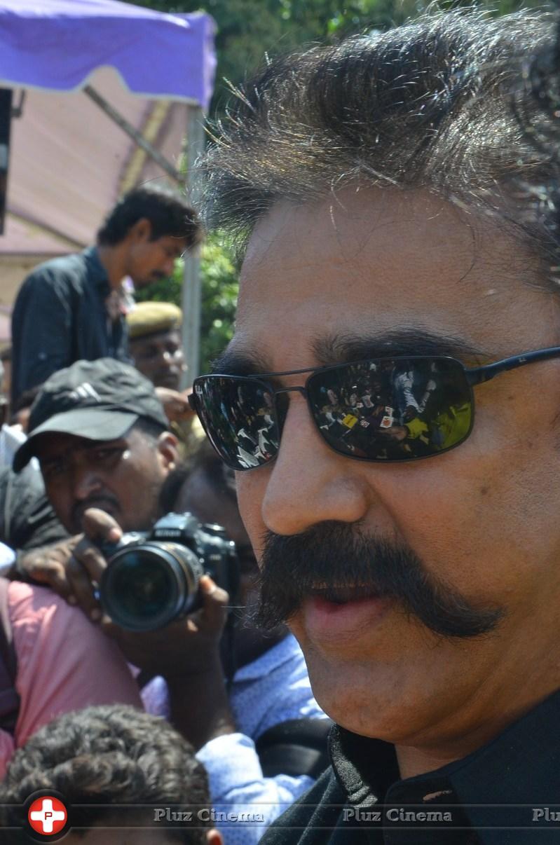 Kamal Haasan - Kamal Hassan and Gautami Votes for Nadigar Sangam Elections 2015 Photos | Picture 1141860