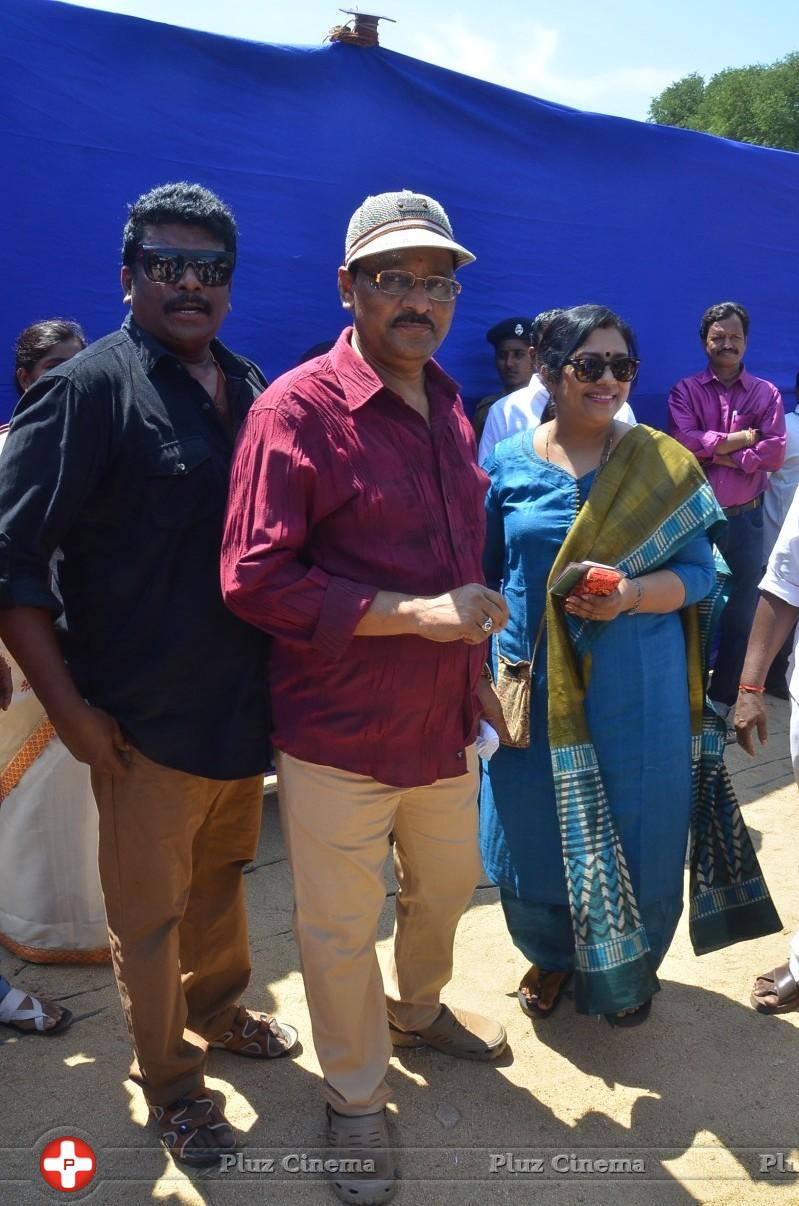 Arya and Vadivelu Votes for Nadigar Sangam Elections 2015 Photos | Picture 1142023