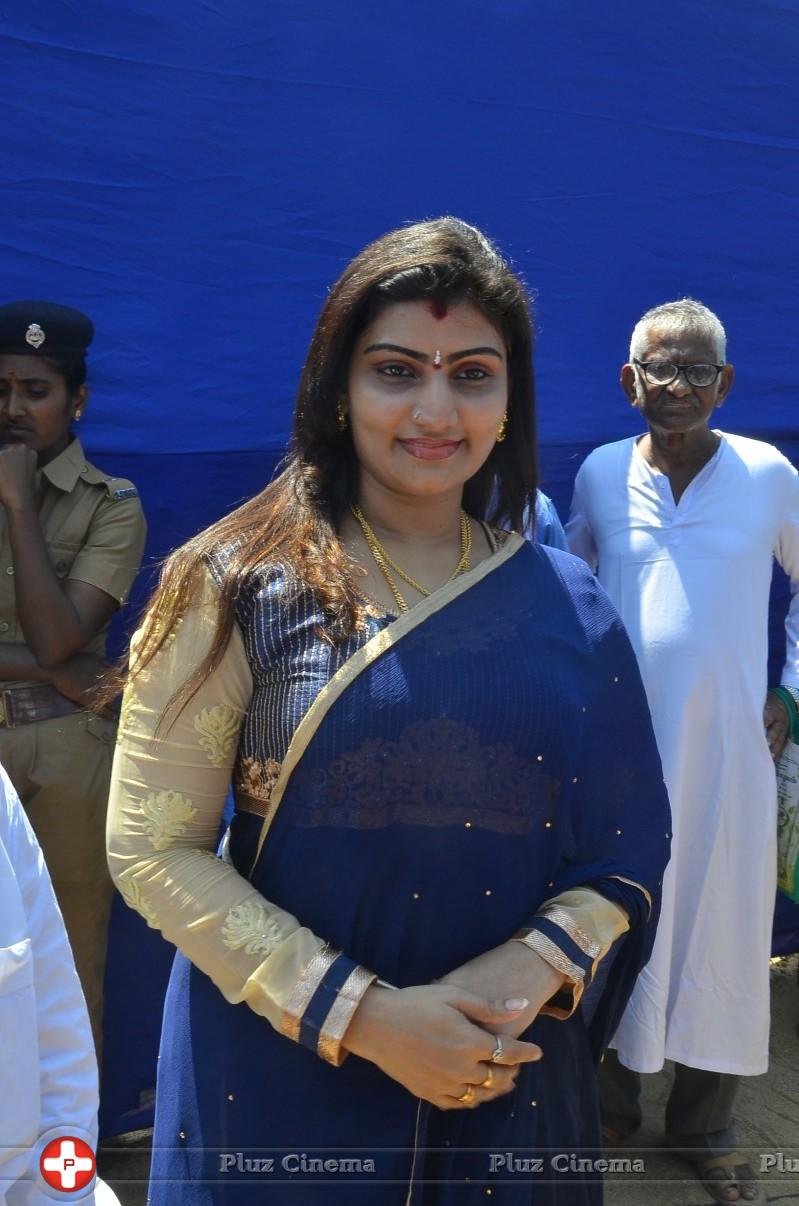 Arya and Vadivelu Votes for Nadigar Sangam Elections 2015 Photos | Picture 1142037