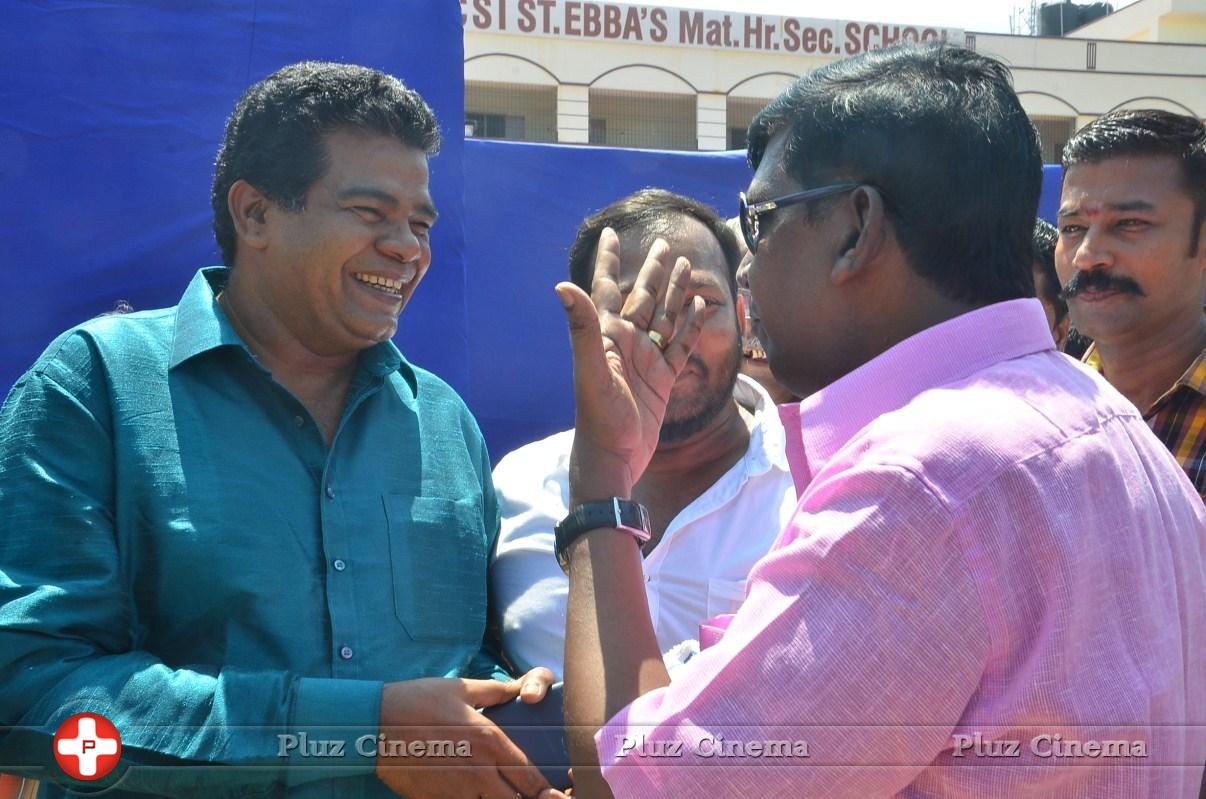 Arya and Vadivelu Votes for Nadigar Sangam Elections 2015 Photos | Picture 1142065