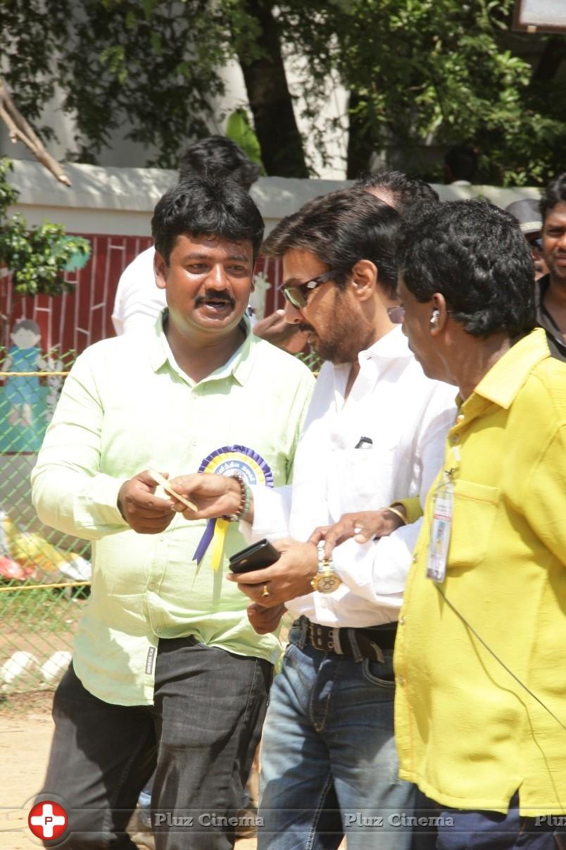 Goundamani and Vijayakanth Votes for Nadigar Sangam Elections 2015 Photos | Picture 1142128