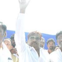 Vijayakanth - Goundamani and Vijayakanth Votes for Nadigar Sangam Elections 2015 Photos | Picture 1142107