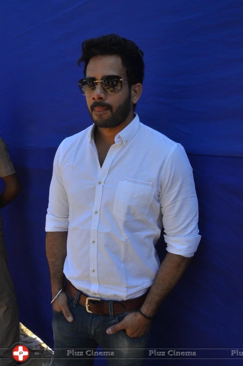 Bharath - Arun Vijay and Anjali Votes for Nadigar Sangam Elections 2015 Photos | Picture 1142286