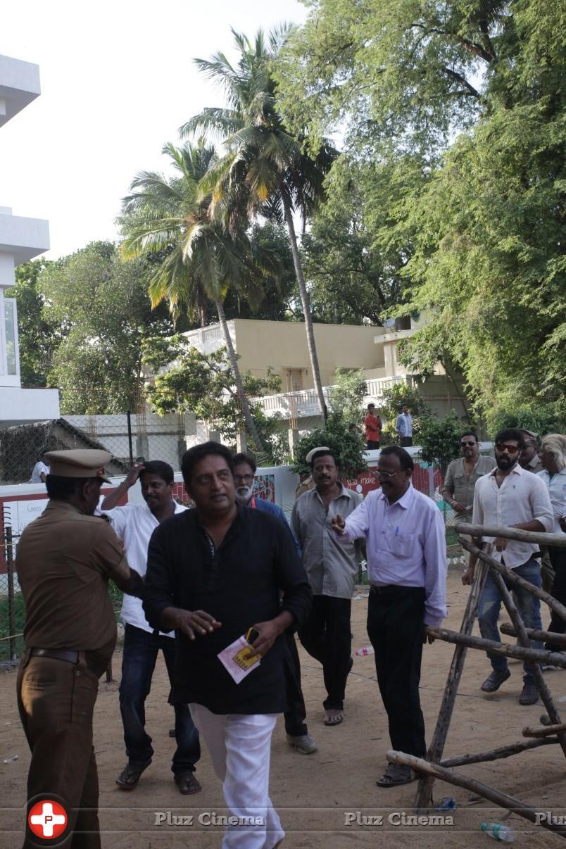 Prakash Raj - Dhanush and Jayam Ravi Votes for Nadigar Sangam Elections 2015 Photos | Picture 1142378