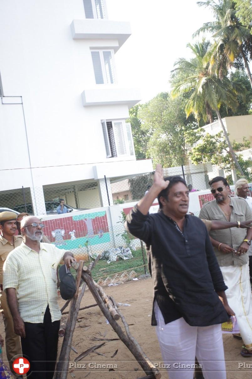 Prakash Raj - Dhanush and Jayam Ravi Votes for Nadigar Sangam Elections 2015 Photos | Picture 1142384