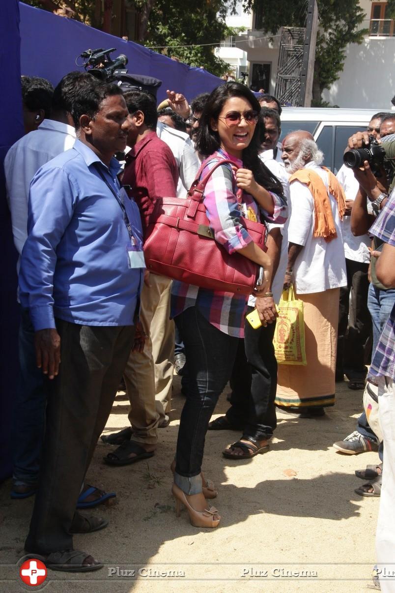 Kamal Hassan and Gautami Votes for Nadigar Sangam Elections 2015 Photos | Picture 1141889