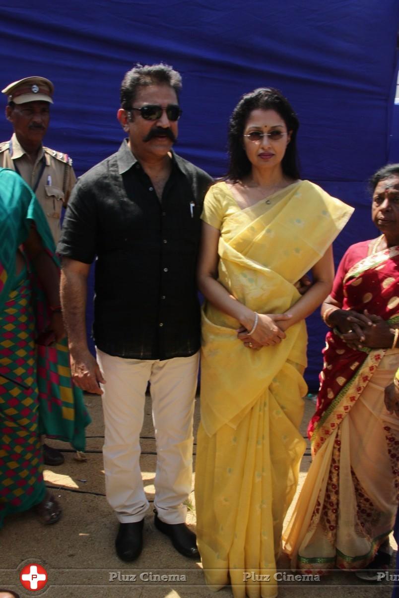 Kamal Hassan and Gautami Votes for Nadigar Sangam Elections 2015 Photos | Picture 1141916