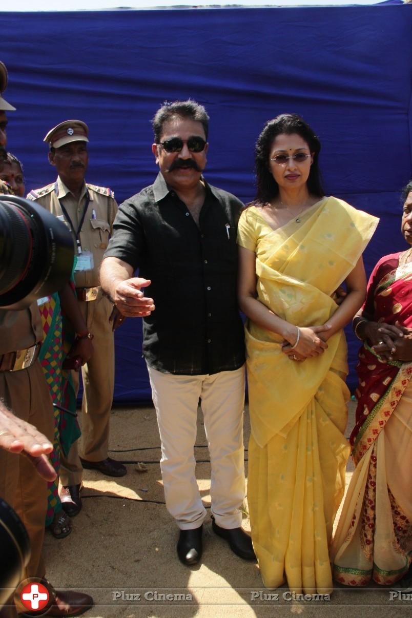 Kamal Hassan and Gautami Votes for Nadigar Sangam Elections 2015 Photos | Picture 1141920