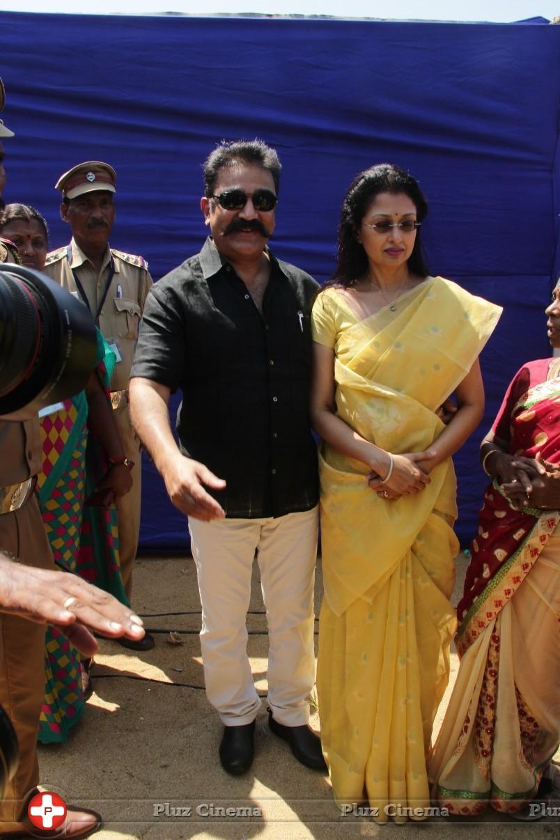 Kamal Hassan and Gautami Votes for Nadigar Sangam Elections 2015 Photos | Picture 1141922
