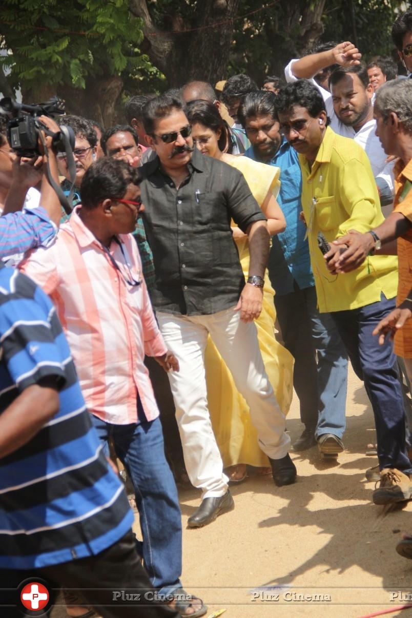 Kamal Hassan and Gautami Votes for Nadigar Sangam Elections 2015 Photos | Picture 1141950