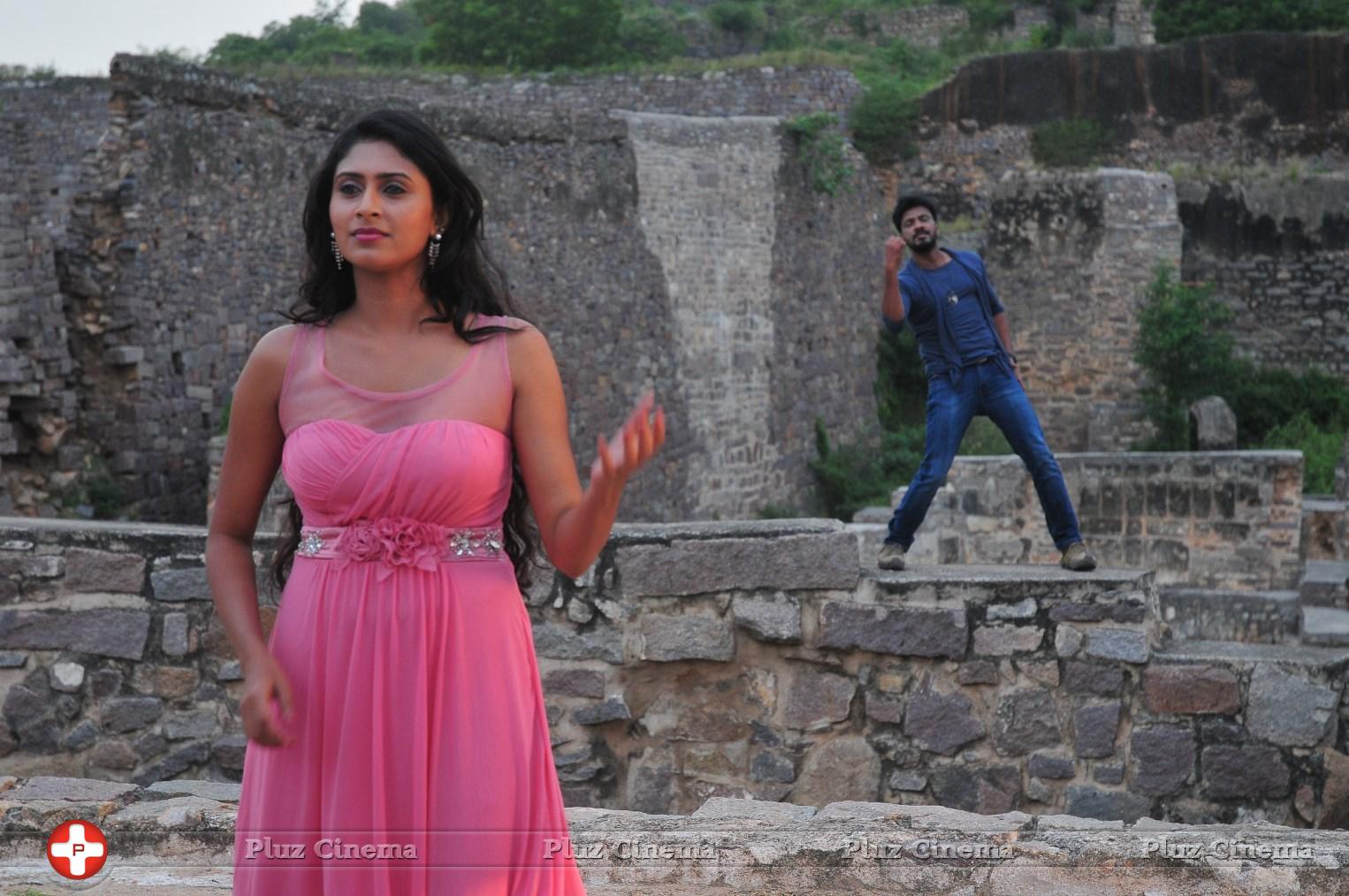 Kadhal Agathi Movie Stills | Picture 1118713