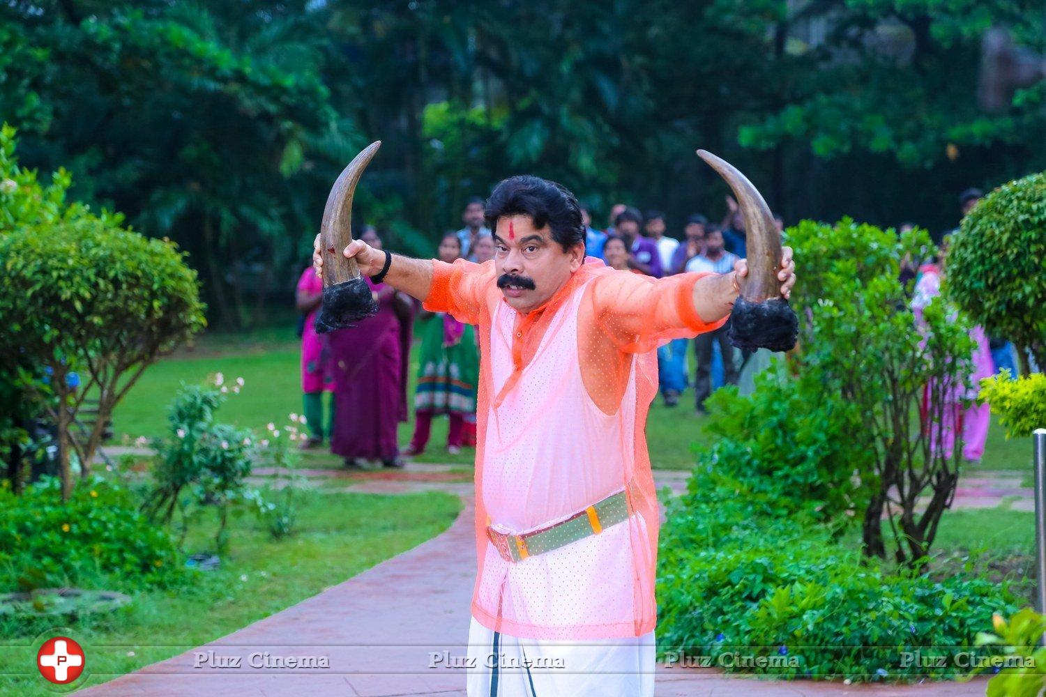 Powerstar Srinivasan - Adra Machan Visilu Movie Stills | Picture 1282365