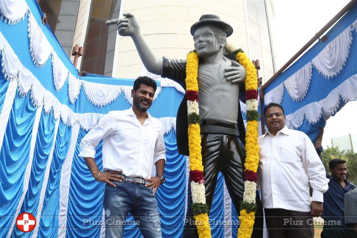Prabhu Deva Inaugurates Michael Jacksons Granite Statue Stills | Picture 1284419