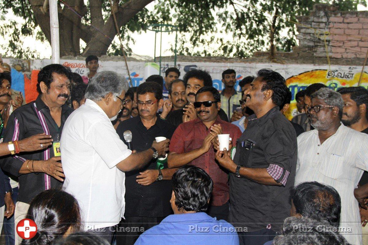 Tamil Chinnathirai Nadigar Sangam Hunger Strike Stills | Picture 1382987