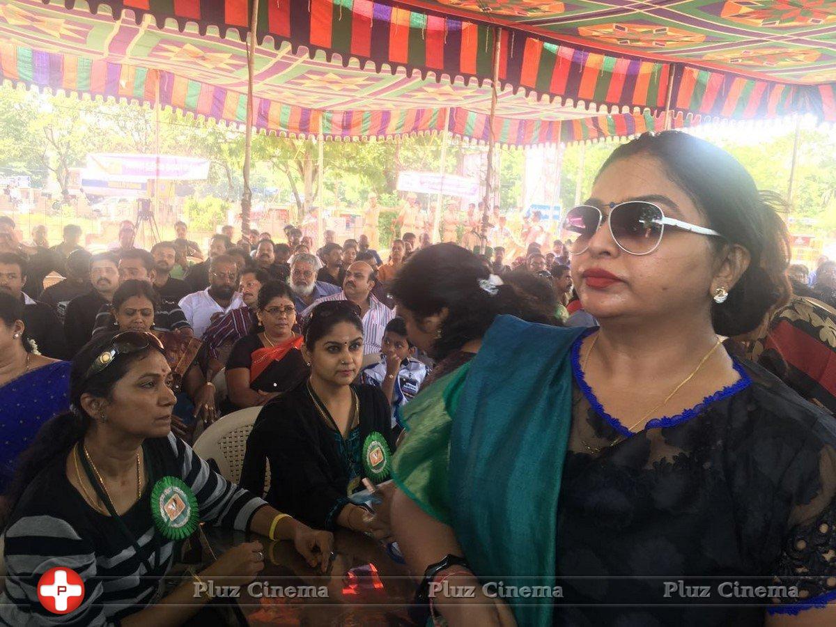 Tamil Chinnathirai Nadigar Sangam Hunger Strike Stills | Picture 1383009