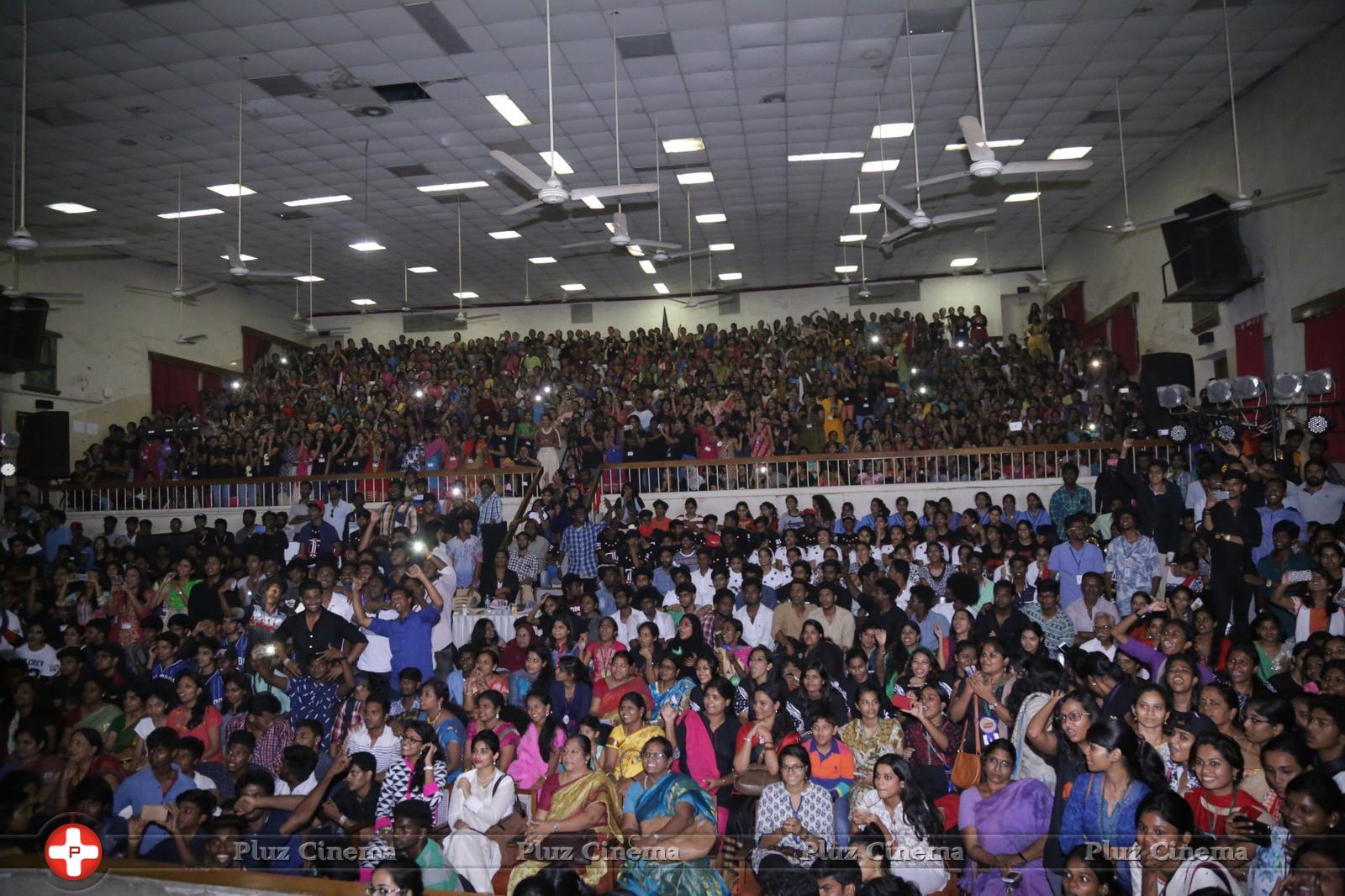 Irudhi Suttru Movie Promotion at Ethiraj College Photos | Picture 1228702