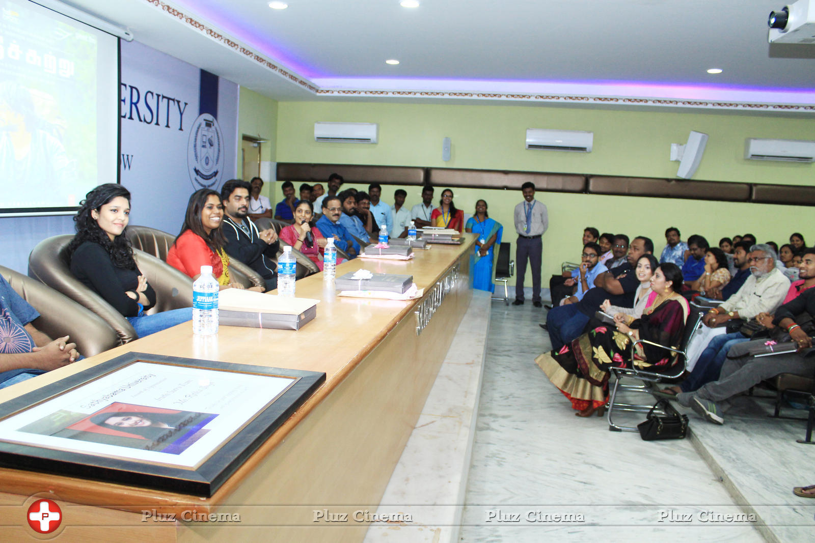 Sathyabama University Student Interactive Session With Iruthi Sutru Movie Team Stills | Picture 1233837